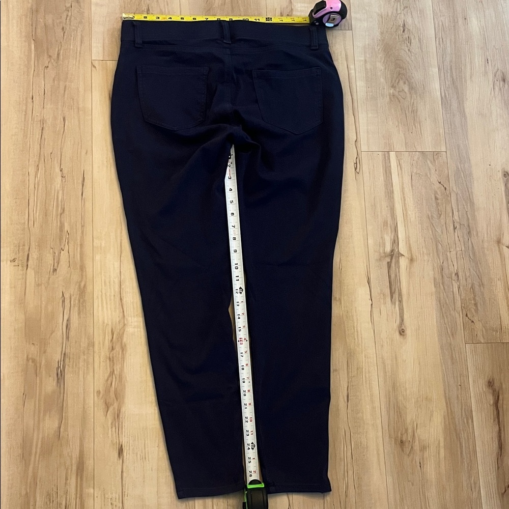 Amazon Essentials Black Jeggings Women's - Picture 5 of 11